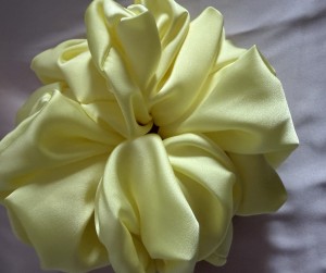Scrunchie kolor masełko 